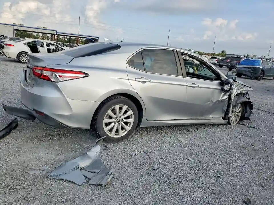 4T1C11AK6LU900118 2020 TOYOTA CAMRY-2