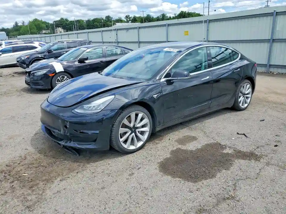 5YJ3E1EB6KF199901 2019 TESLA MODEL 3-0