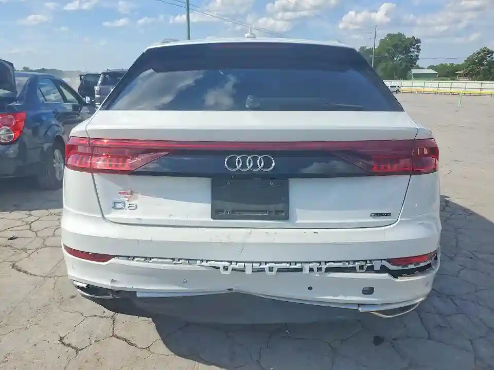 WA1CVAF10KD044431 2019 AUDI Q8-5