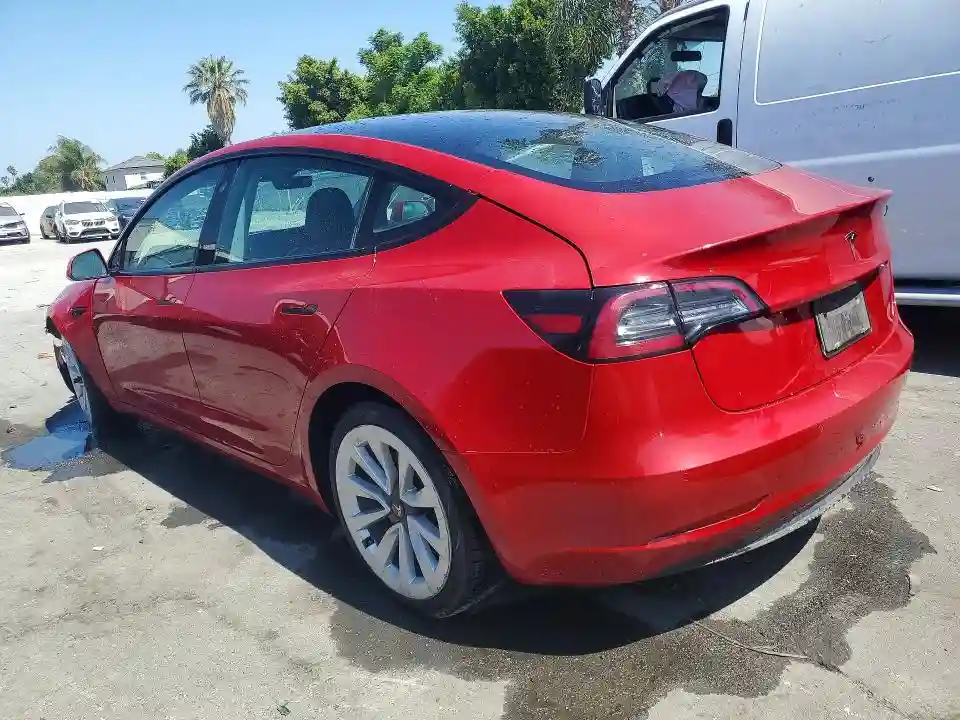 5YJ3E1EA8NF371051 2022 TESLA MODEL 3-1
