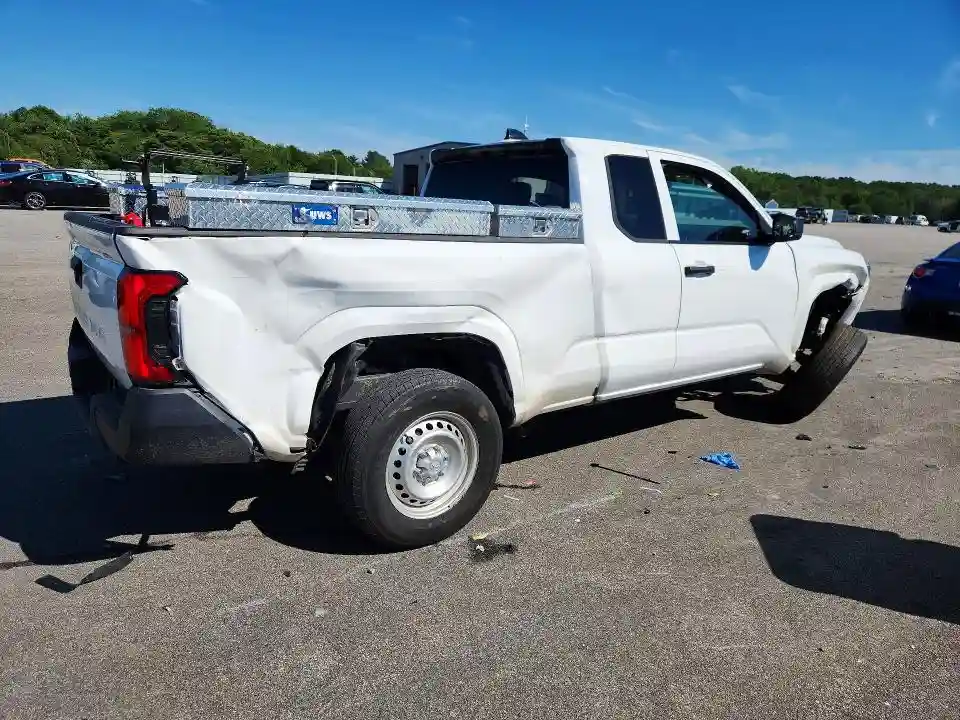 3TYJDAHN4RT008891 2024 TOYOTA TACOMA SR-2