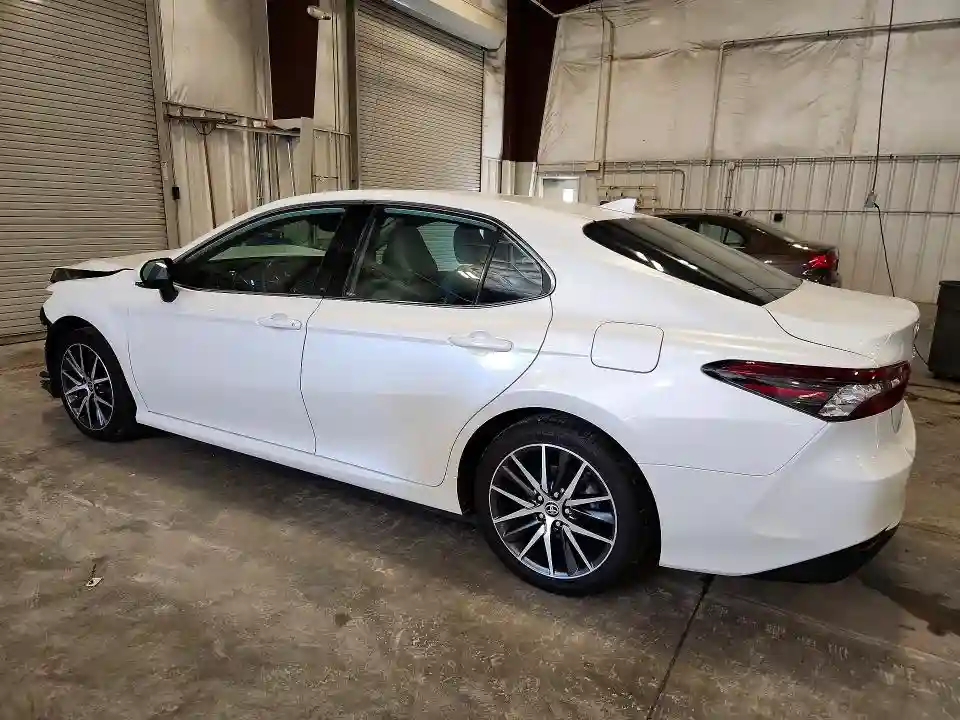 4T1F31AK3NU575065 2022 TOYOTA CAMRY-1