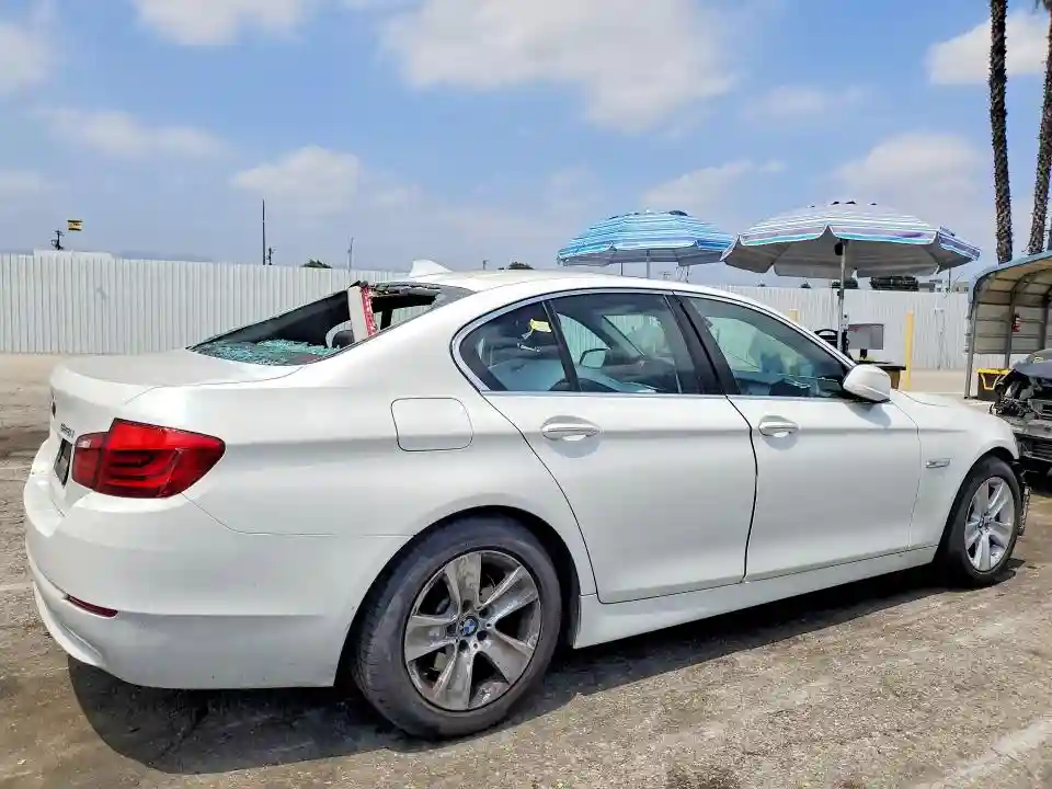 WBAXG5C57DDY31893 2013 BMW 5 SERIES-2