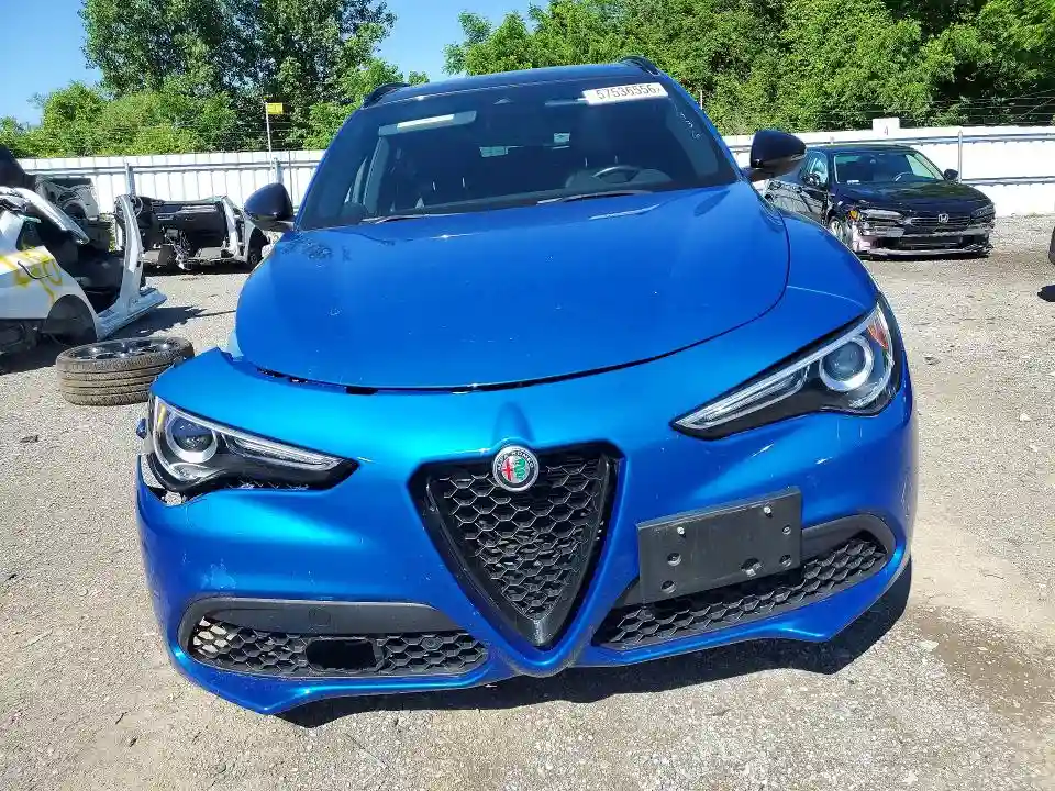 ZASPAKBN3N7D31936 2022 ALFA ROMEO STELVIO-4