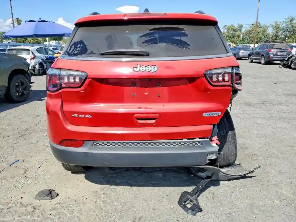 3C4NJDBN5PT533896 2023 JEEP COMPASS-5