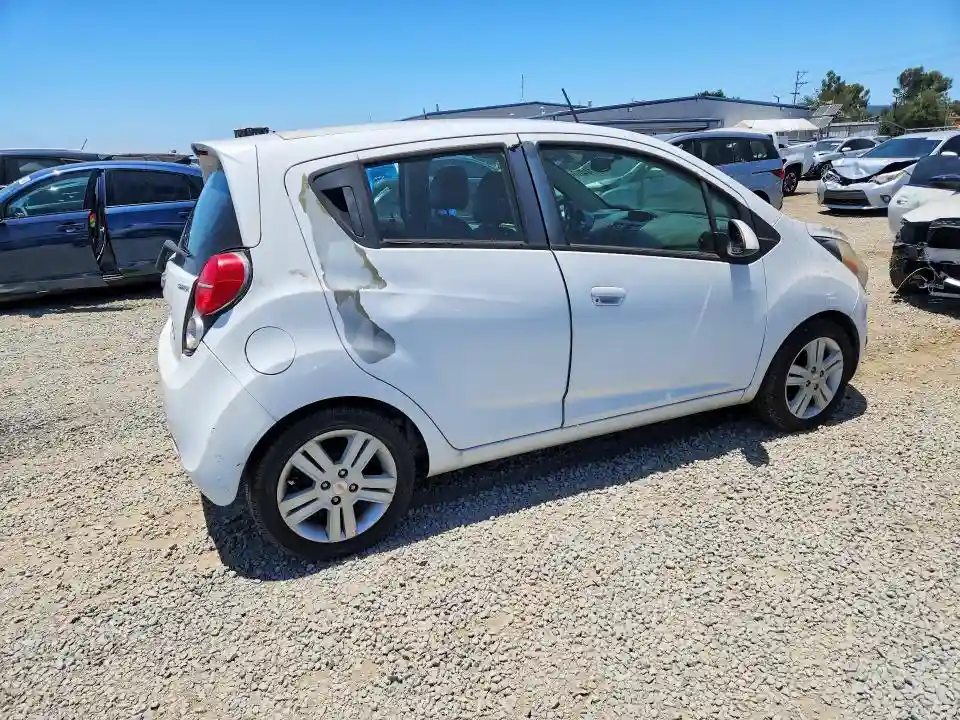 KL8CD6S98DC583673 2013 CHEVROLET SPARK-2