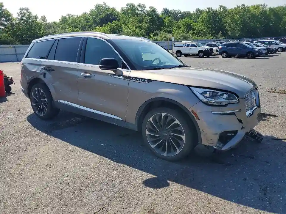 5LM5J7XCXLGL25318 2020 LINCOLN AVIATOR-3