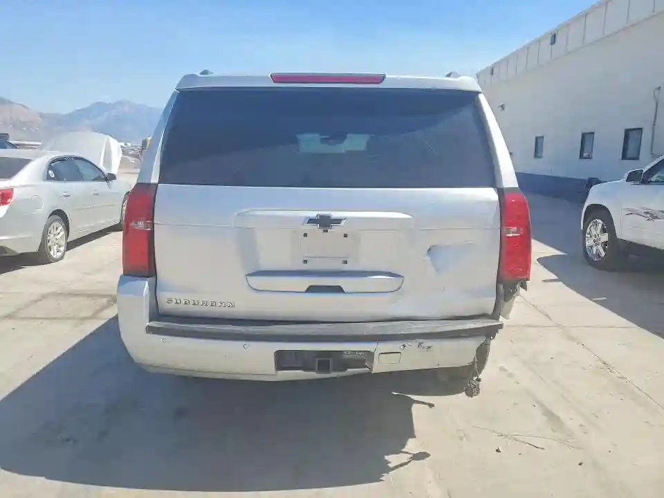 1GNSKHKC9JR214322 2018 CHEVROLET SUBURBAN-5