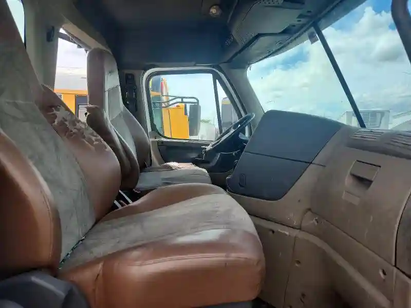 3AKJGBDV5HSJC7833 2017 FREIGHTLINER ALL OTHER-4