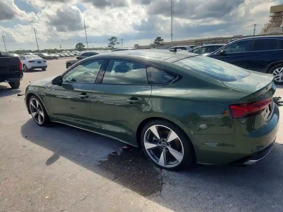 WAUFACF59MA042661 2021 AUDI A5-1
