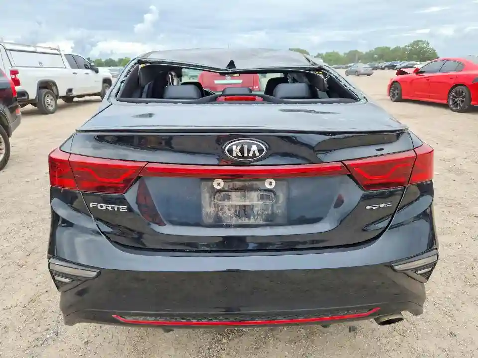 3KPF34AD9ME389762 2021 KIA FORTE-5
