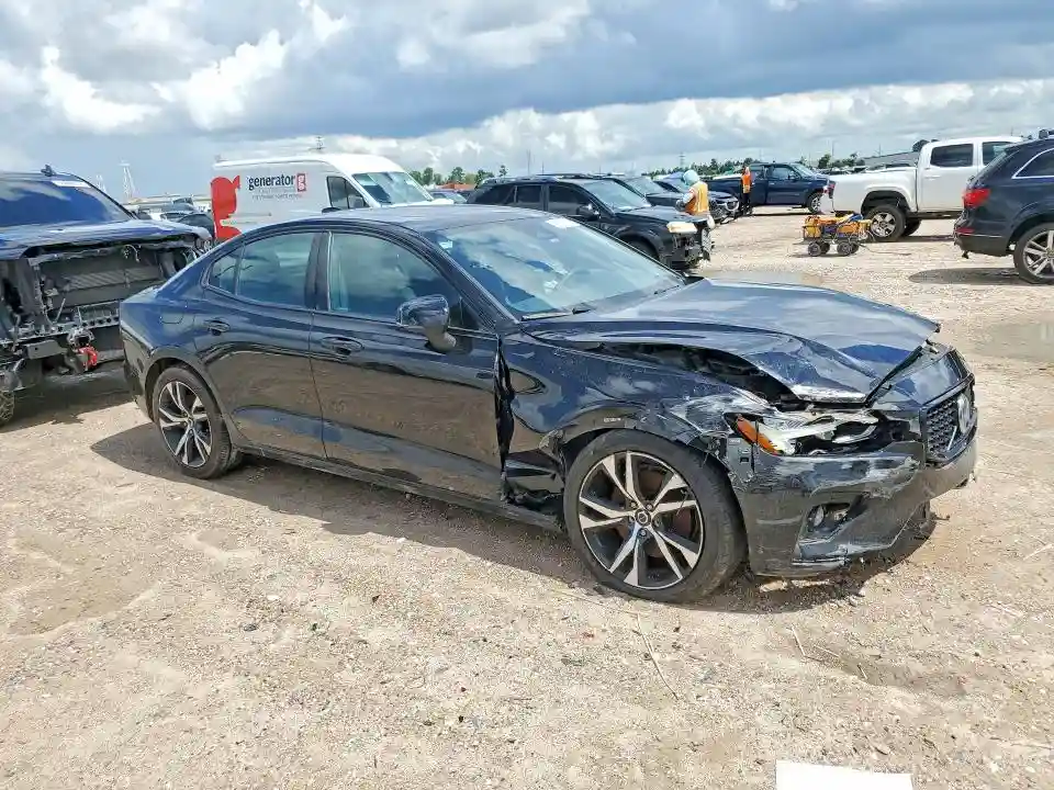 7JRL12FL0RG315636 2024 VOLVO S60-3