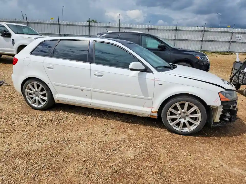 WAUMFCFM0BA097206 2011 AUDI A3-3