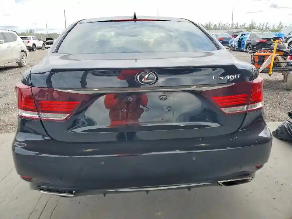 JTHBL5EFXE5131651 2014 LEXUS LS460-5