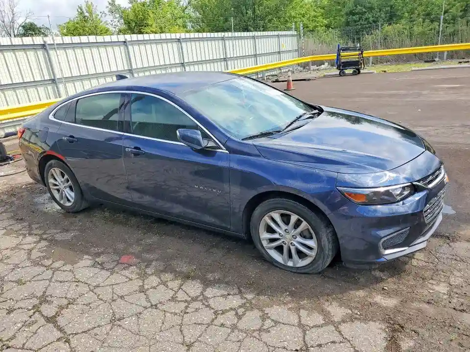 1G1ZD5ST2JF108269 2018 CHEVROLET MALIBU-3