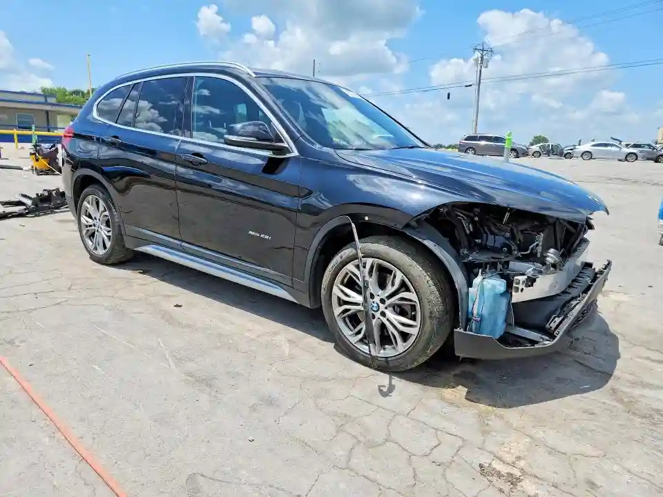 WBXHT3C30H5F80579 2017 BMW X1-3