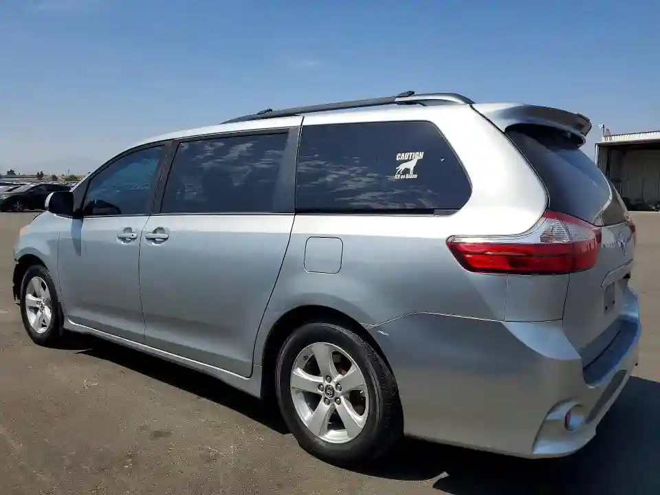 5TDKZ3DC7KS998961 2019 TOYOTA SIENNA-1