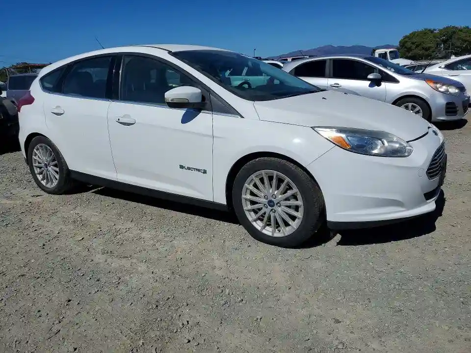 1FADP3R49HL224520 2017 FORD FOCUS-3
