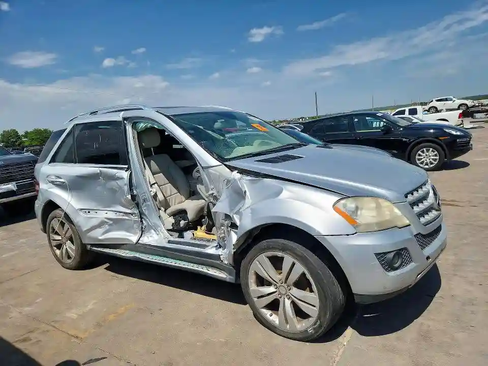 4JGBB5GB6AA567571 2010 MERCEDES-BENZ M-CLASS-3