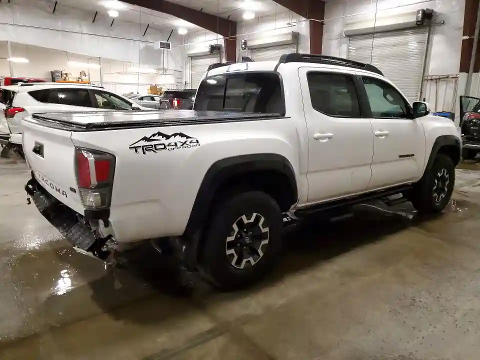 3TMCZ5AN0NM497324 2022 TOYOTA TACOMA-2