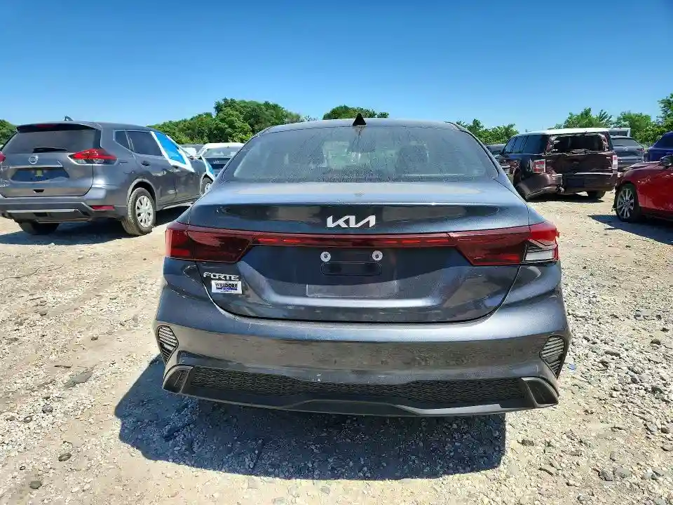 3KPF24AD9NE462164 2022 KIA FORTE-5
