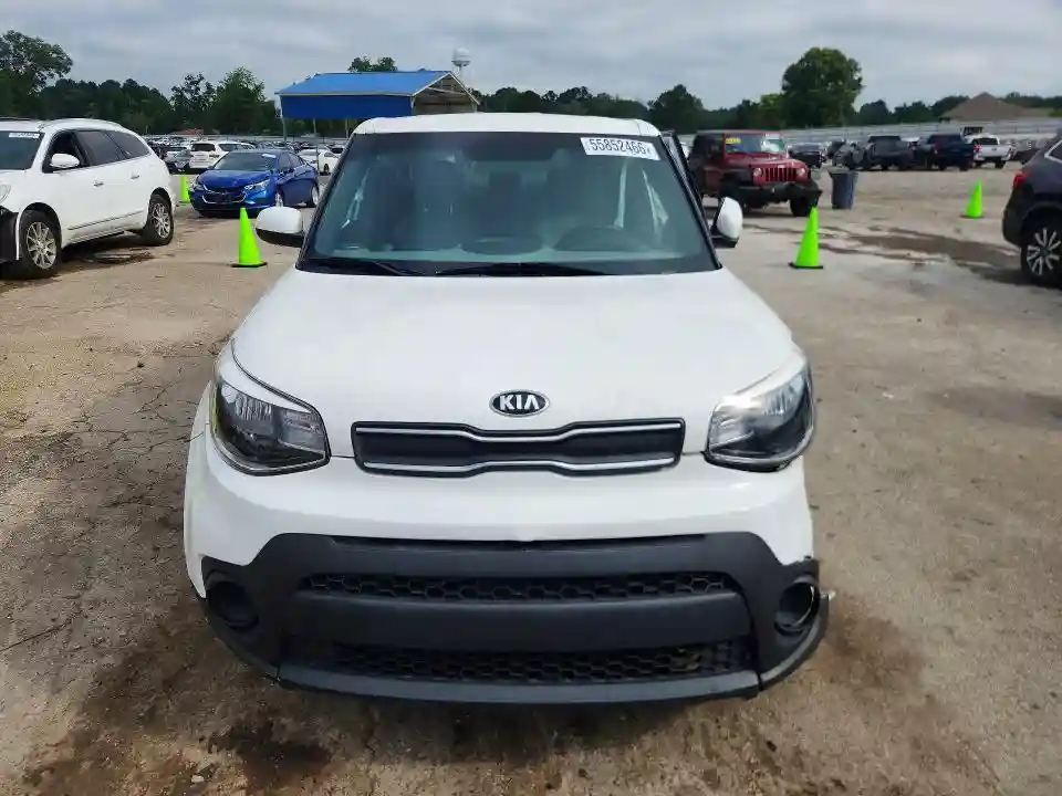 KNDJN2A20J7618669 2018 KIA SOUL-4