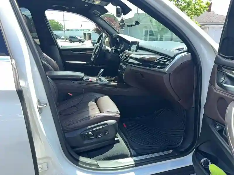 5UXKR0C39H0V68990 2017 BMW X5-4