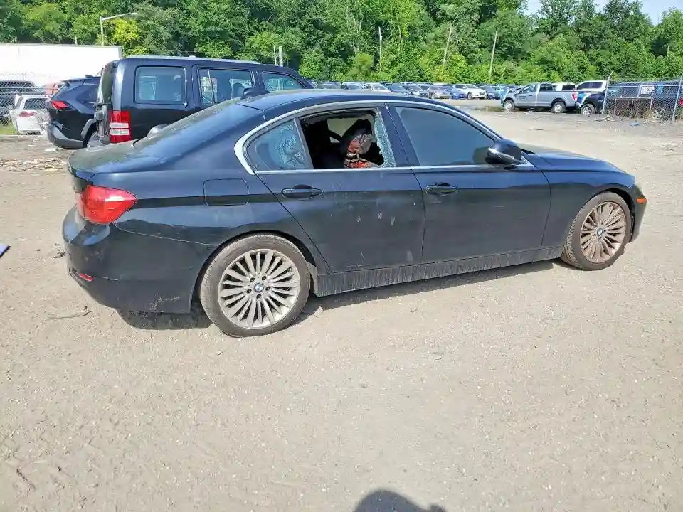 WBA3A5G55CNP18012 2012 BMW 3 SERIES-2