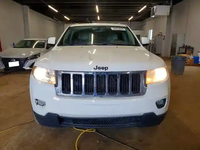 1J4RR4GT8BC586690 2011 JEEP CHEROKEE-4