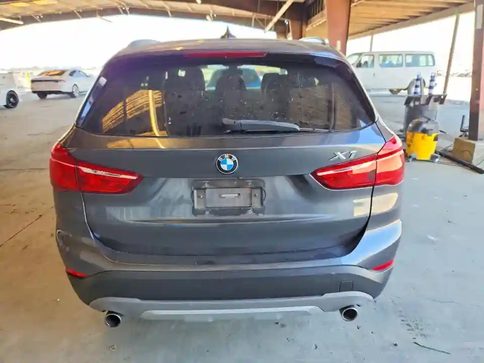 WBXHT3C37J5F91908 2018 BMW X1-5