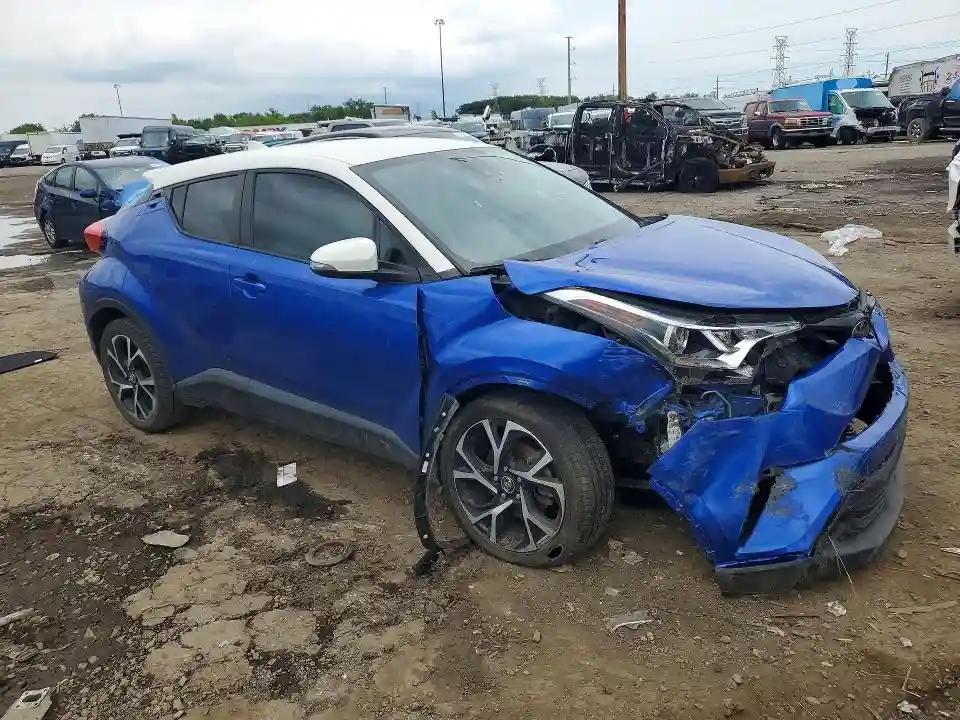 NMTKHMBX1JR062734 2018 TOYOTA C-HR-3