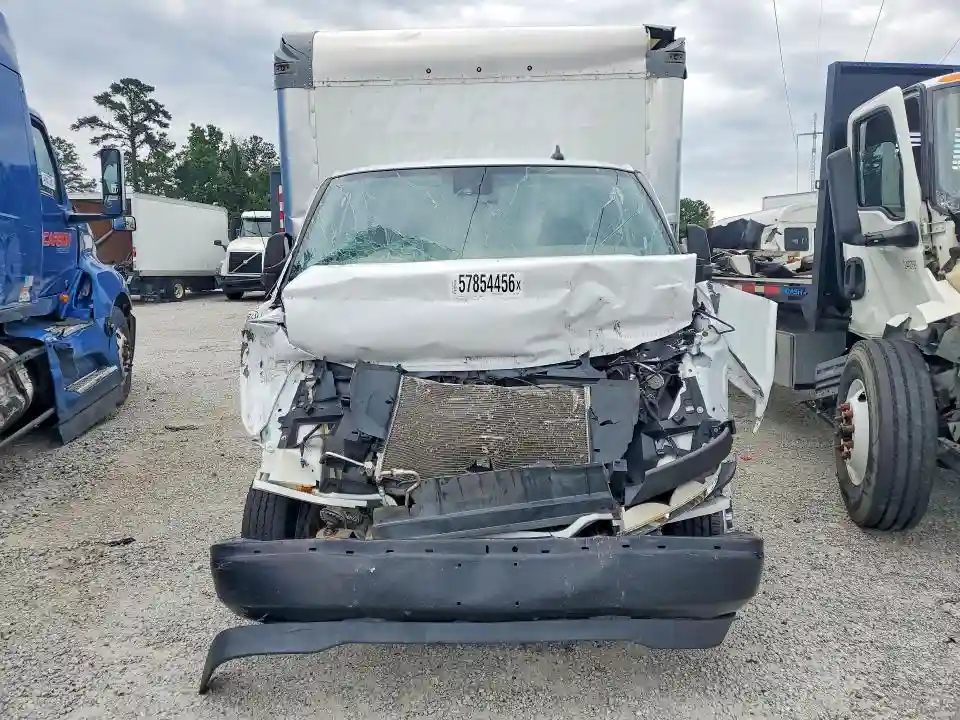 7GZ37TC74MN010691 2021 GMC SAVANA-4