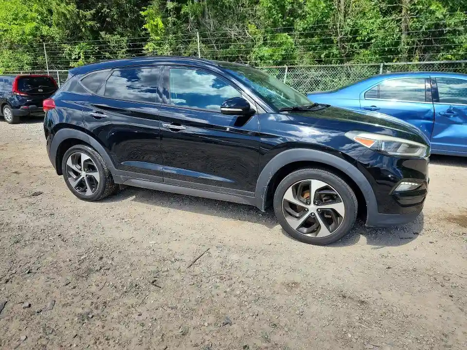 KM8J3CA26GU057802 2016 HYUNDAI TUCSON-3