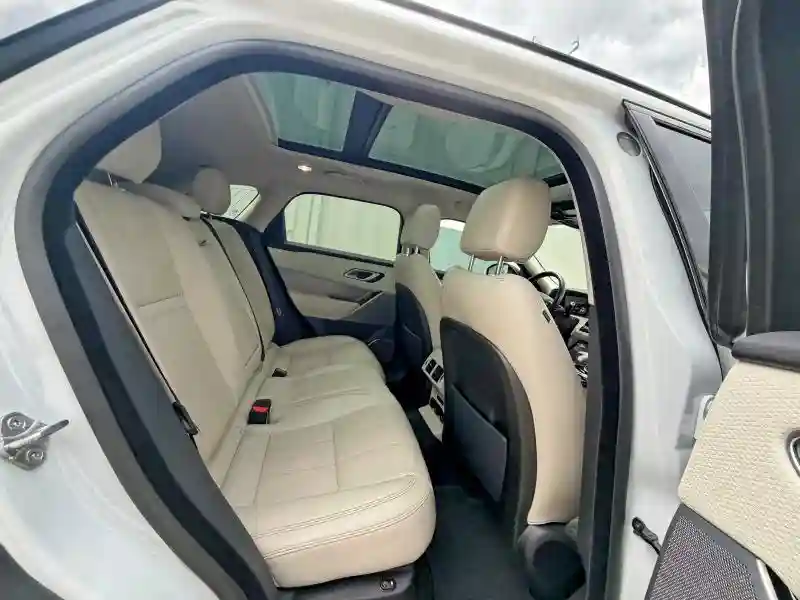 SALYB2RX5JA776122 2018 LAND ROVER RANGEROVER-5