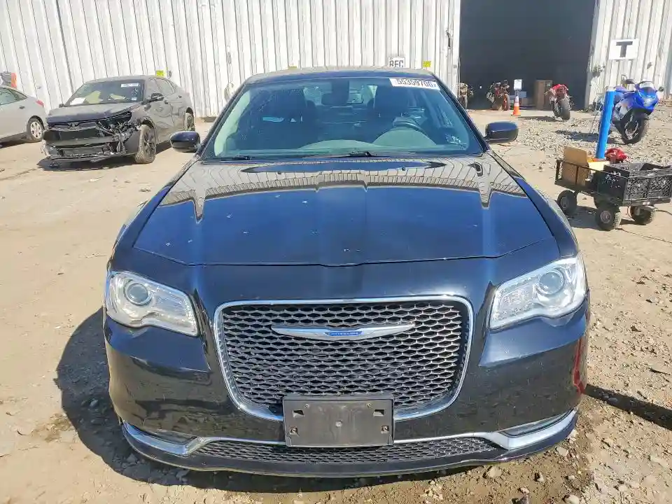 2C3CCARG0KH517571 2019 CHRYSLER 300-4