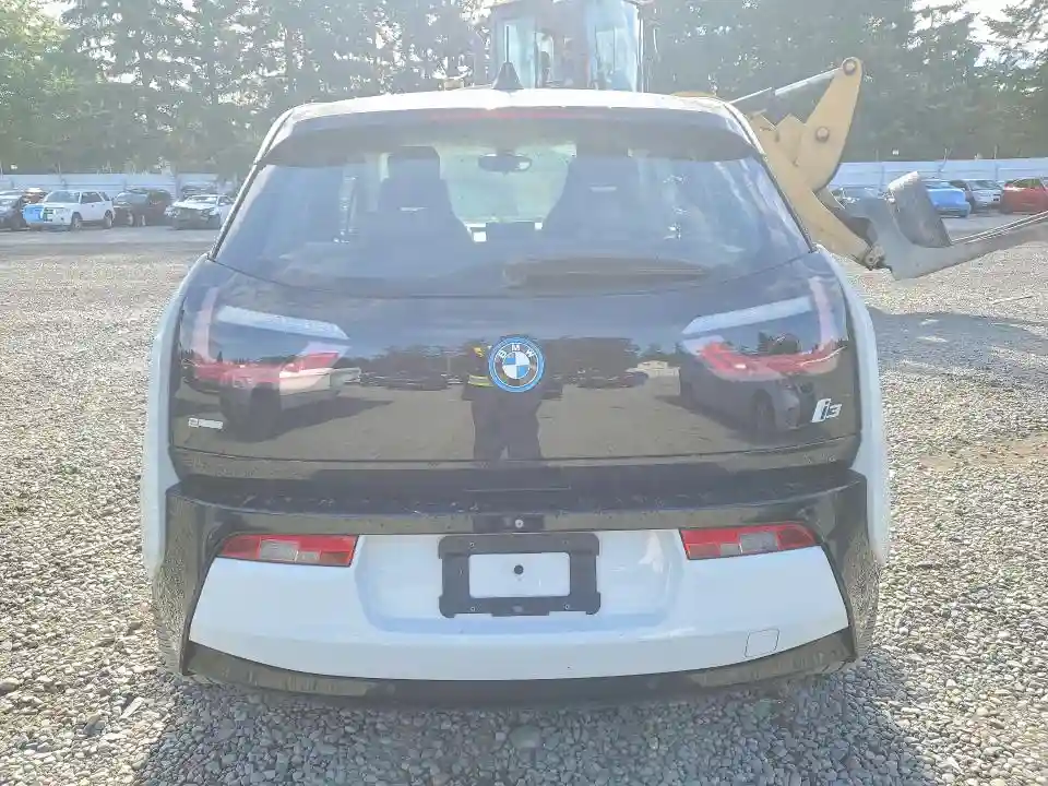 WBY1Z8C36HV890886 2017 BMW I SERIES-5