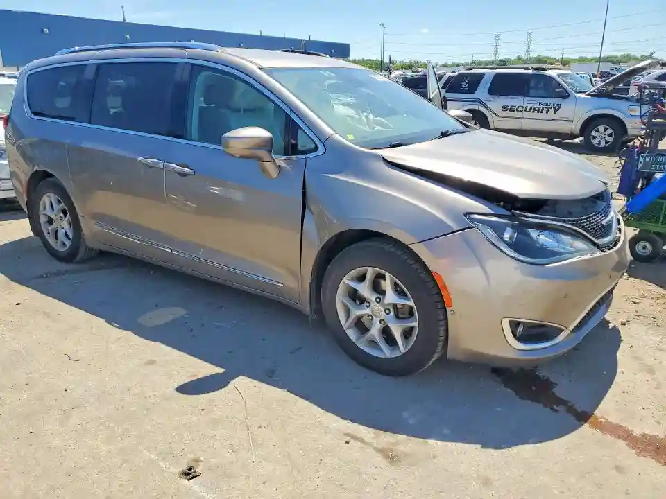 2C4RC1EG5HR695605 2017 CHRYSLER PACIFICA-3