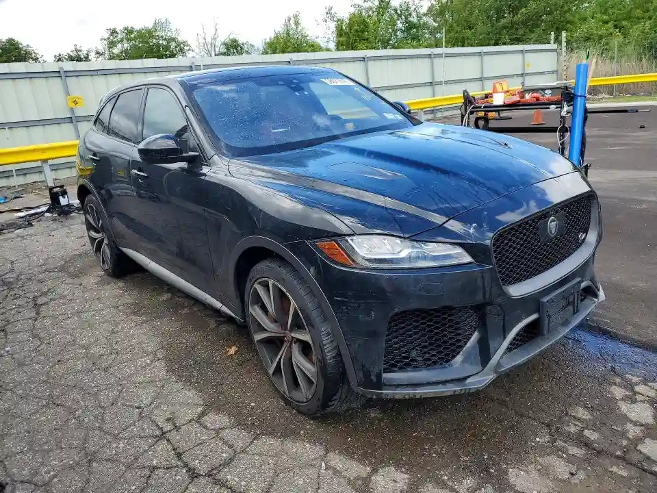 SADCZ2EEXLA617377 2020 JAGUAR F-PACE-3