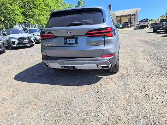 5UX23EU09T9298683 2026 BMW X5-5