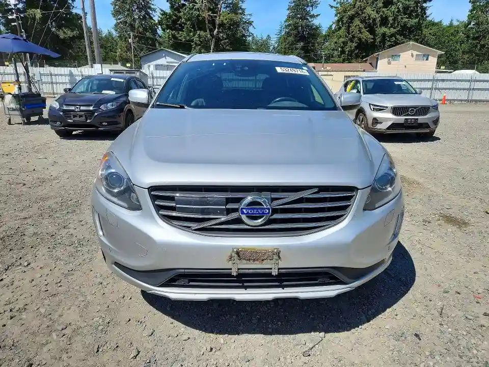 YV4612RM1G2864849 2016 VOLVO XC60-4