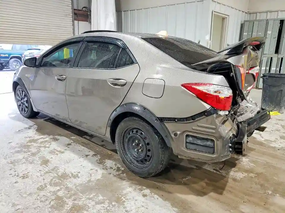 5YFBURHE4JP841828 2018 TOYOTA COROLLA-1