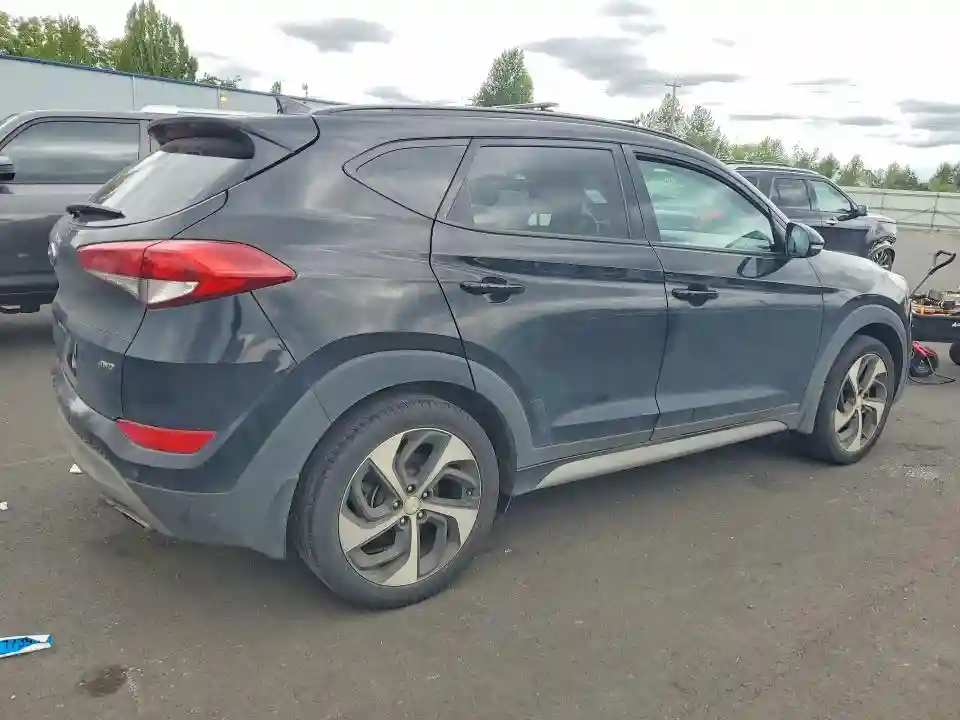 KM8J3CA28JU792076 2018 HYUNDAI TUCSON-2