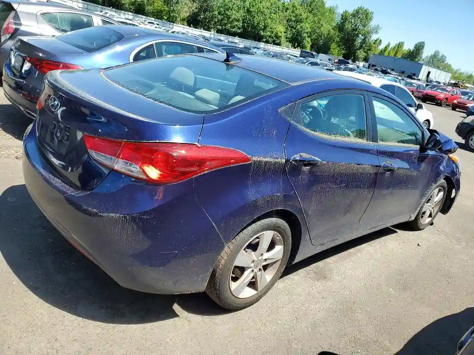 5NPDH4AE2DH452794 2013 HYUNDAI ELANTRA-2