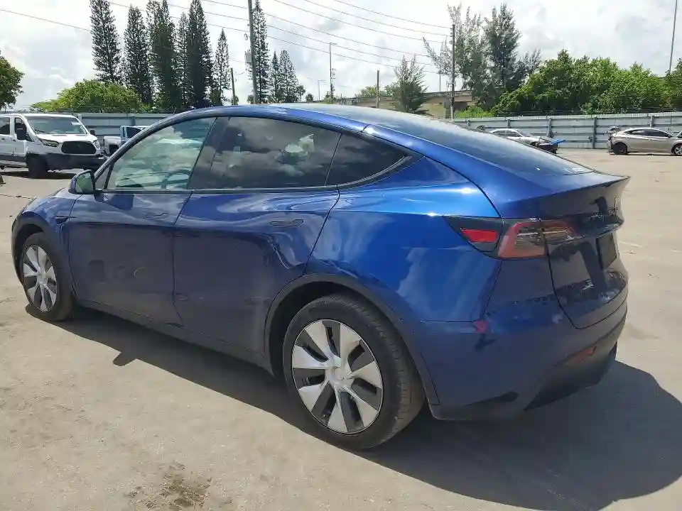 7SAYGAEE6PF850531 2023 TESLA MODEL Y-1