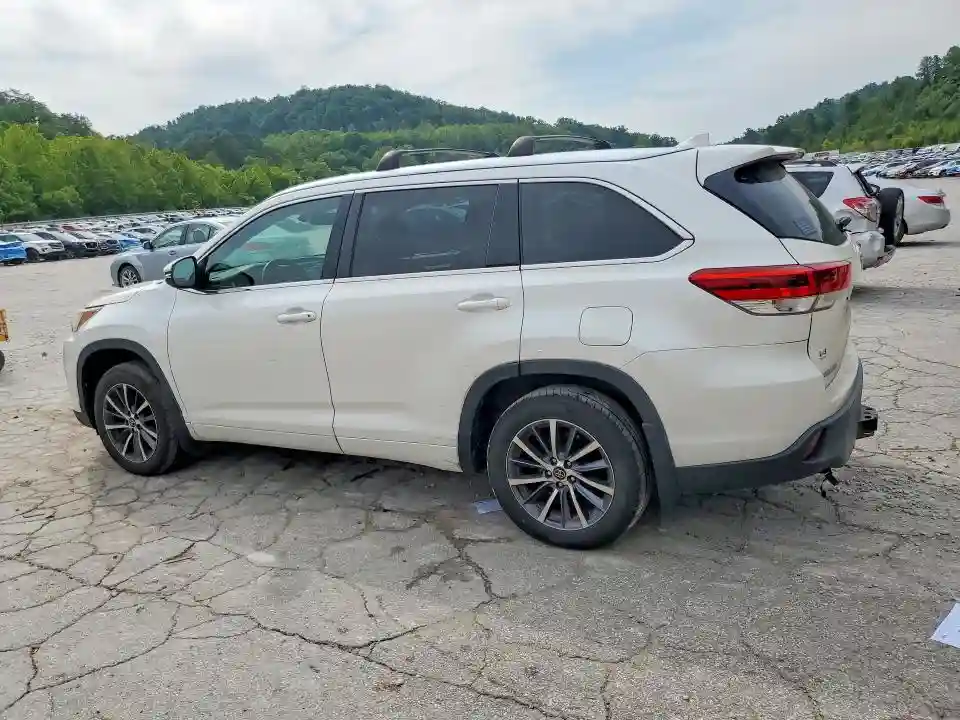 5TDJZRFH2HS365509 2017 TOYOTA HIGHLANDER-1