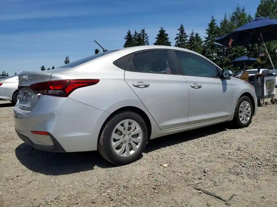 3KPC24A38JE018066 2018 HYUNDAI ACCENT-2