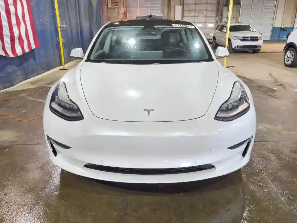 5YJ3E1EAXLF644830 2020 TESLA MODEL 3-4