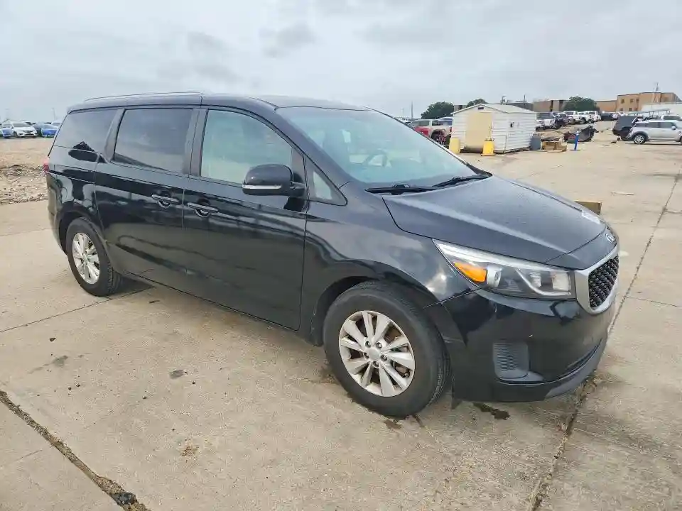 KNDMB5C1XH6337894 2017 KIA SEDONA-3