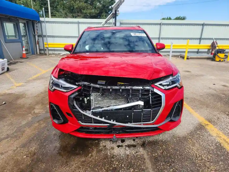 WA1DECF32S1059421 2025 AUDI Q3-4
