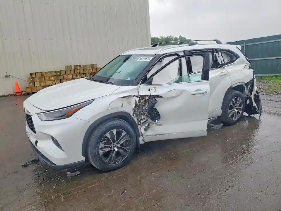 5TDGZRBH5NS577171 2022 TOYOTA HIGHLANDER-0